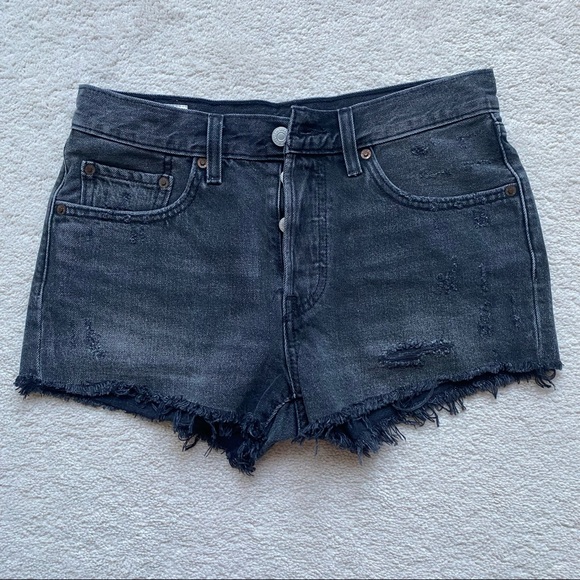 Levi’s 501 shorts (size 26) - Picture 1 of 5